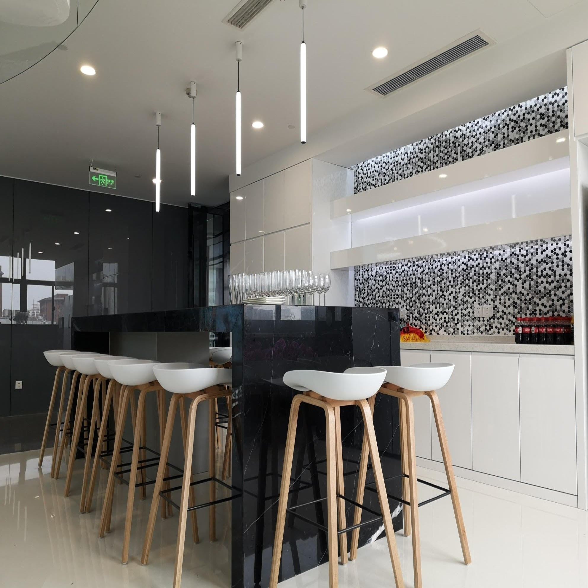 Lysara | Scandinavian LED Rod Pendant in Black and Gold